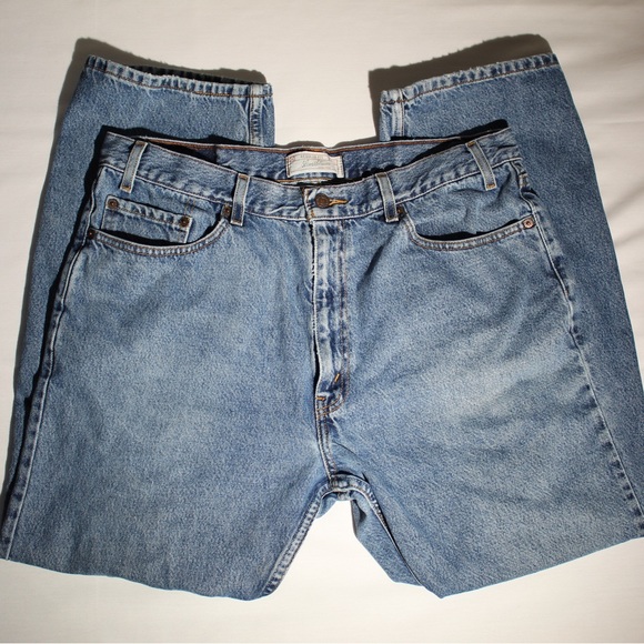 Medium wash Levi’s signature jeans w38 L29 regular fit - Picture 1 of 5